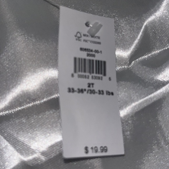 Old navy gray romper. Toddler 2T NWT - Picture 3 of 3